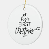 Eerste kerstfeestdag met kerstboomschoen keramisch ornament (Links)