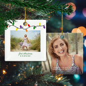 Eerste kerstfeestvieren met kleurrijke kerstlichte keramisch ornament