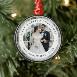 Eerste kerstfoto als getrouwd paar modern aandenke metalen ornament