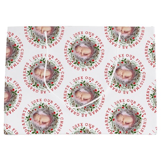 Eerste kerstfoto grootouders met foto groot cadeauzakje (Voorkant)