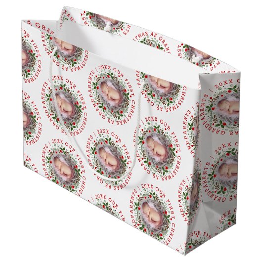 Eerste kerstfoto grootouders met foto groot cadeauzakje (Achterkant Gekanteld)