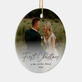 Eerste kerstfoto Moderne handgeschreven bruiloft f Keramisch Ornament (Rechts)