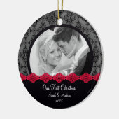 Eerste kerstfoto-ornament Couple Black Damask Keramisch Ornament (Links)