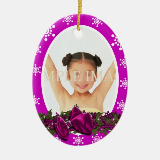 Eerste kerstfoto PERSONALIZE roze Keramisch Ornament (Voorkant)