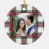 Eerste kerstfoto rood geplakt gepersonaliseerd keramisch ornament (Voorkant)