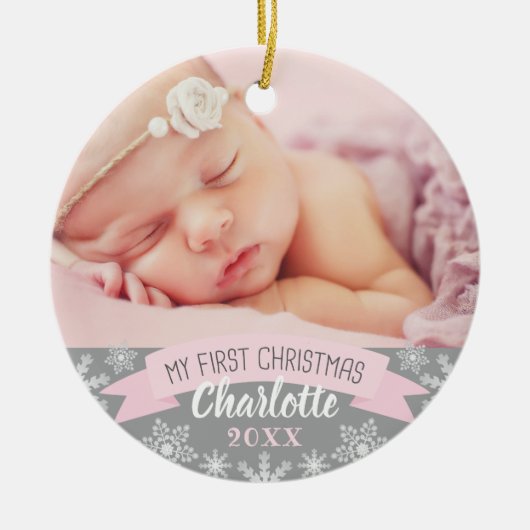 Eerste kerstfoto Roze babymeisje Foto Keramisch Ornament (Voorkant)