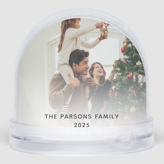 Eerste Kerstfoto van de familie Moderne Rode Vrach Sneeuwbol (Achterkant)