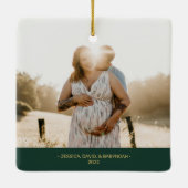 Eerste kerstfoto van Green, Red & Gold Modern Keramisch Ornament (Achterkant)