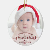 Eerste kerstfoto van grootouders in rode script keramisch ornament (Links)