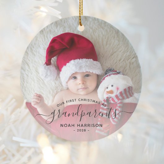 Eerste kerstfoto van grootouders met zwarte tekst keramisch ornament
