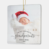 Eerste kerstfoto van grootouders met zwarte tekst keramisch ornament (Links)