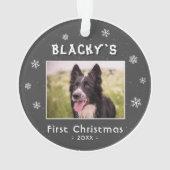 Eerste kerstfoto van Puppy Grey Snowflakes Foto Ornament (achterkant)