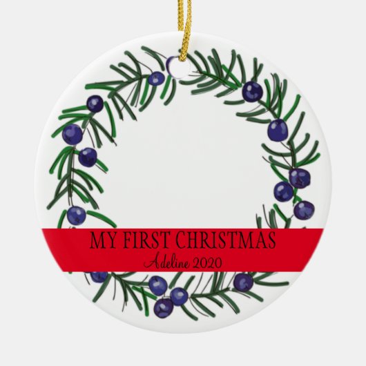Eerste Kerstkerst Juniper Wreath Keramisch Ornament (Voorkant)