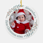 Eerste Kerstmis 2 foto's Groen & Bessen Krans Keramisch Ornament (Achterkant)