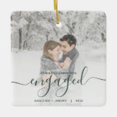 Eerste Kerstmis Aangepast Foto Groen Manuscript Keramisch Ornament (Voorkant)