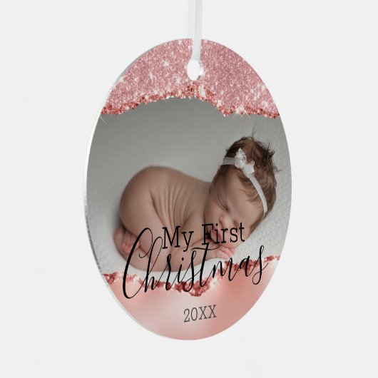 Eerste Kerstmis Aangepaste Baby Foto & Roze Glitte Metalen Ornament (Voorkant Rechts)