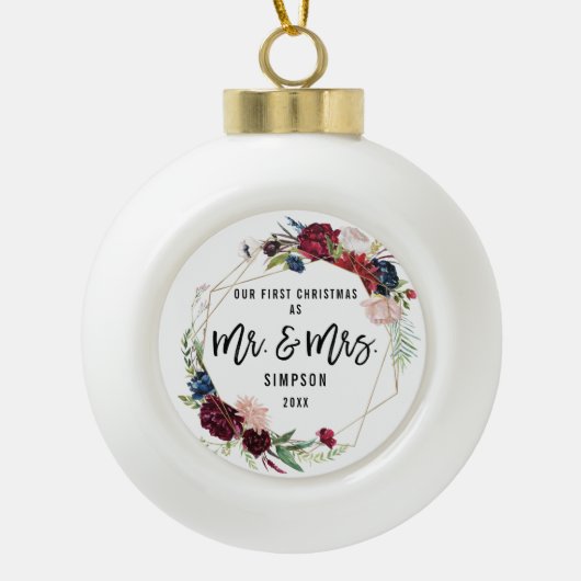 Eerste Kerstmis als Bloemige Mr en Mrs Keramische Bal Ornament (Voorkant)