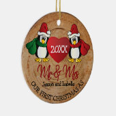 Eerste Kerstmis als de heer en mevrouw Rustic Log Keramisch Ornament (Rechts)