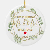 eerste Kerstmis als de heer en mevrouw trouwfoto Keramisch Ornament (Achterkant)