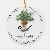 Eerste Kerstmis als de heer & mevrouw Chickadee op Keramisch Ornament (Voorkant)