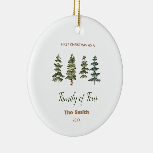 Eerste Kerstmis als een familie van vier dennenbom Keramisch Ornament (Rechts)
