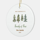 Eerste Kerstmis als een familie van vier dennenbom Keramisch Ornament (Links)
