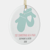 Eerste Kerstmis als een paar | Feestdagen Keramisch Ornament (Rechts)