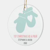 Eerste Kerstmis als een paar | Feestdagen Keramisch Ornament (Links)