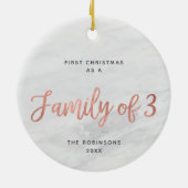 Eerste Kerstmis als Familie van 3 Gepersonaliseerd Keramisch Ornament (Achterkant)