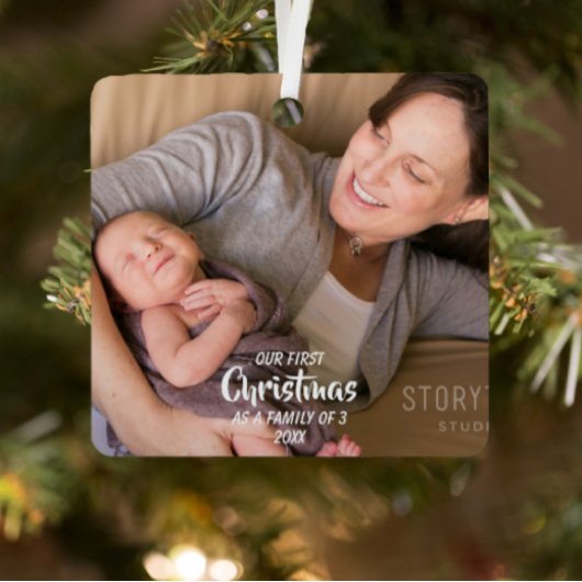 Eerste Kerstmis als familie van 3 Metalen Ornament