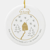 Eerste Kerstmis als familie van 3 persoonlijke Bab Keramisch Ornament (Achterkant)