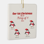 Eerste Kerstmis als familie van 4 Penguin-Ornament Keramisch Ornament (Rechts)