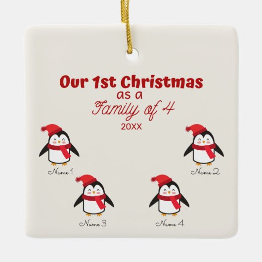 Eerste Kerstmis als familie van 4 Penguin-Ornament Keramisch Ornament (Voorkant)