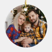 Eerste Kerstmis als familie van drie aangepaste Af Keramisch Ornament (Achterkant)