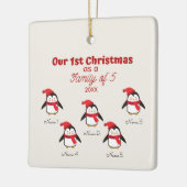 Eerste Kerstmis als familie van vijf pinguïns-Orna Keramisch Ornament (Links)
