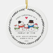 Eerste Kerstmis als familie van vijf Snowmen Ceram Keramisch Ornament (Voorkant)