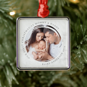 Eerste Kerstmis als foto van mama en papa Marble Metalen Ornament