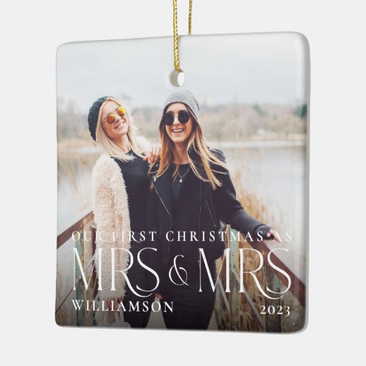 Eerste Kerstmis als foto van mevrouw & mevrouw Mod Keramisch Ornament (Links)