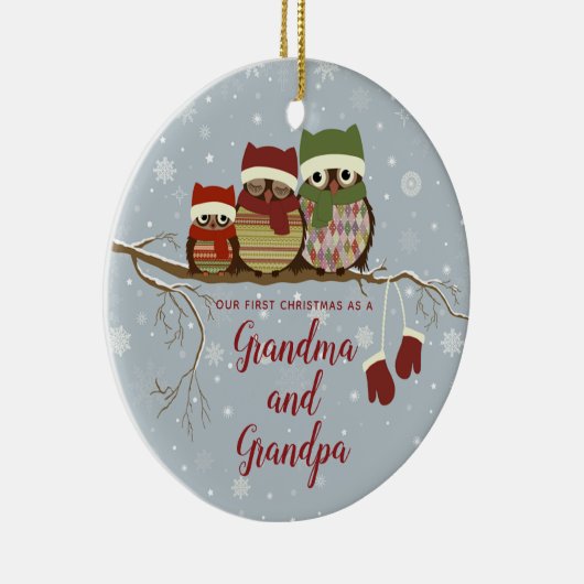 Eerste Kerstmis als Grandma Grandpa Owl Familie Aa Keramisch Ornament (Rechts)