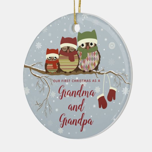 Eerste Kerstmis als Grandma Grandpa Owl Familie Aa Keramisch Ornament (Links)
