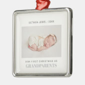 Eerste Kerstmis als grootouders Baby Girl foto Metalen Ornament (Links)