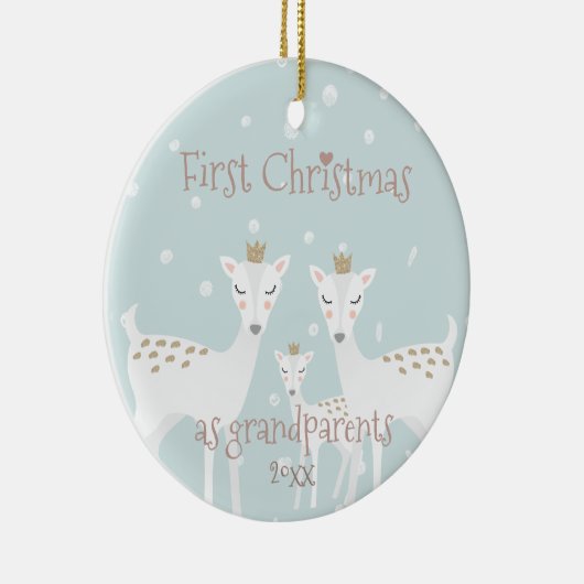 Eerste Kerstmis als grootouders - Cute Deer Blue Keramisch Ornament (Rechts)