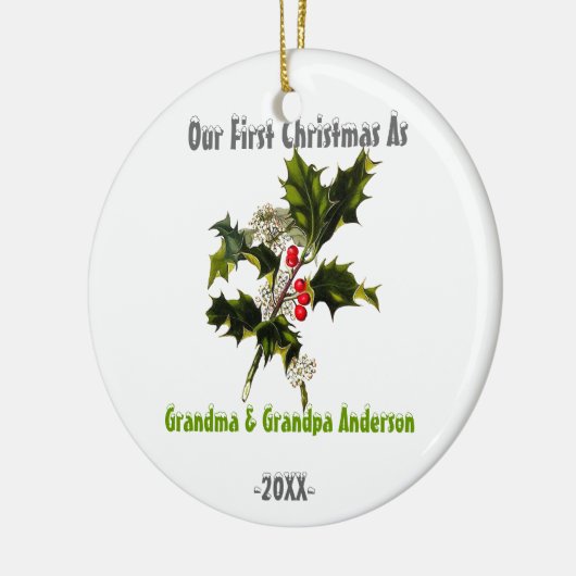 Eerste Kerstmis als grootouders kerstmis Holly Keramisch Ornament (Links)