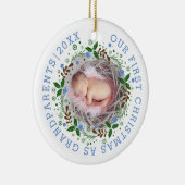 Eerste Kerstmis als grootouders met blauwe foto Keramisch Ornament (Rechts)