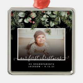 Eerste Kerstmis als Grootouders Winter Greenery Metalen Ornament