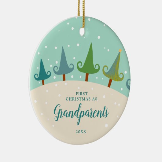 Eerste Kerstmis als grootouders Winter Pine Trees Keramisch Ornament (Rechts)