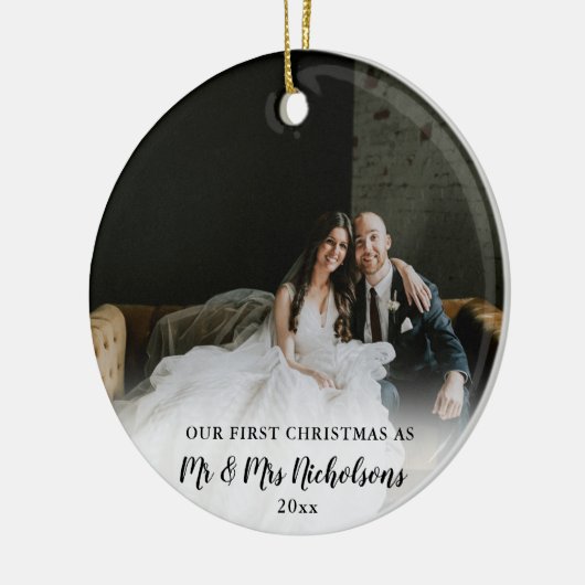 Eerste Kerstmis als Mr & Mrs. Foto Overlay Keramisch Ornament (Links)