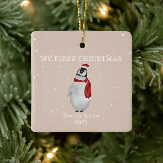 Eerste Kerstmis Baby Pinguin Pink Snow Keramisch Ornament (Boom)