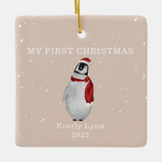 Eerste Kerstmis Baby Pinguin Pink Snow Keramisch Ornament (Voorkant)