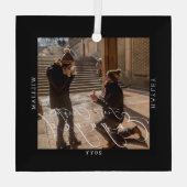 Eerste Kerstmis Betrokken Foto Zwart Glas Ornament (Achterkant)